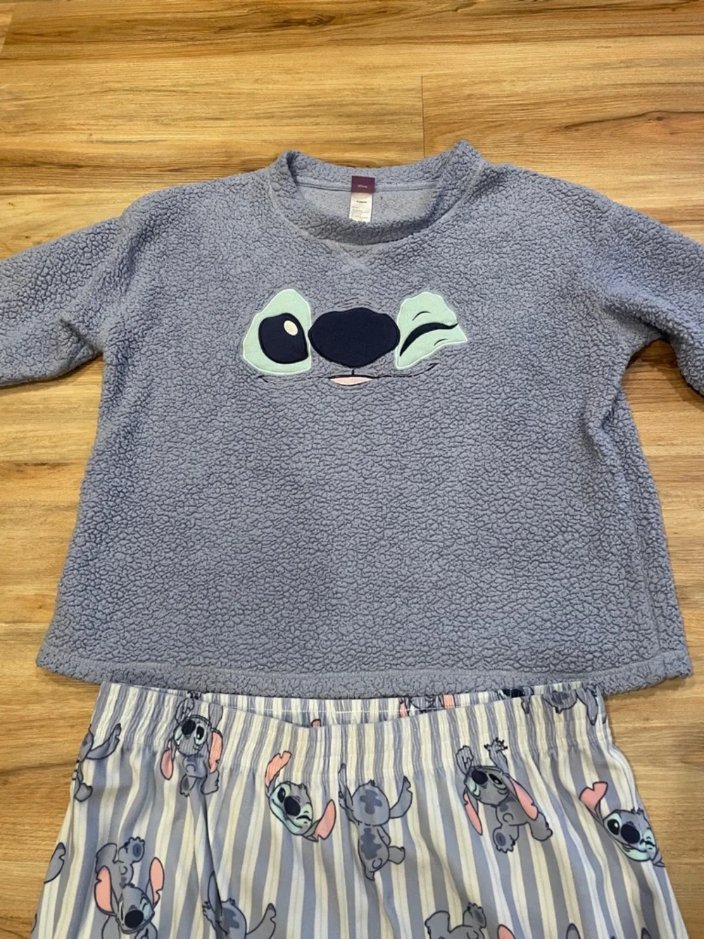 Disney Womens Stitch Print Pajama Set Size Large (12-14) - Picture 2 of 9
